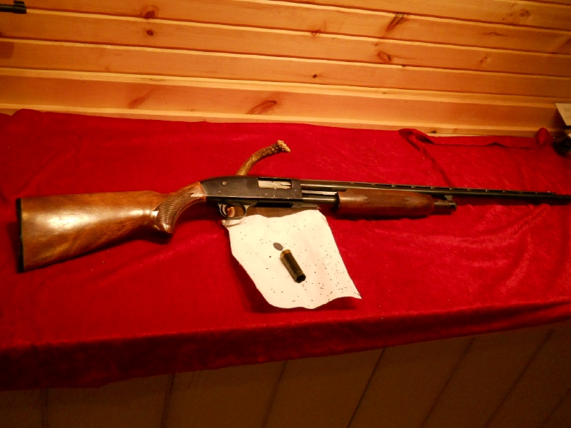 Mossberg, O. F. & Sons, Inc. 600at Pump 12 Ga. With Mod. Steel Choke